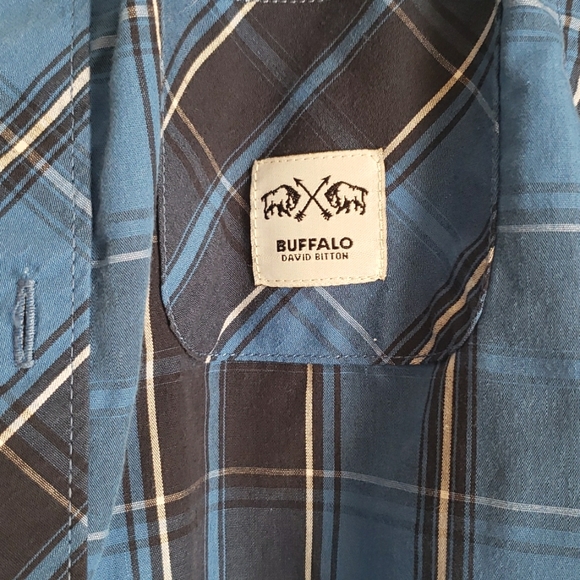 Boys Short Sleeve Plaid Button Down Shirt Size 7 - Picture 5 of 6